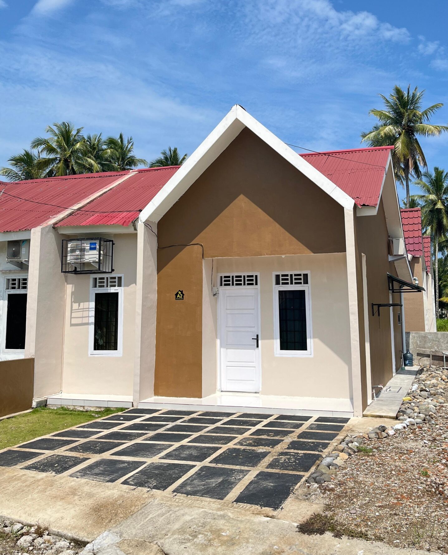 WhatsApp Image 2025-12-08 at 09.27.31