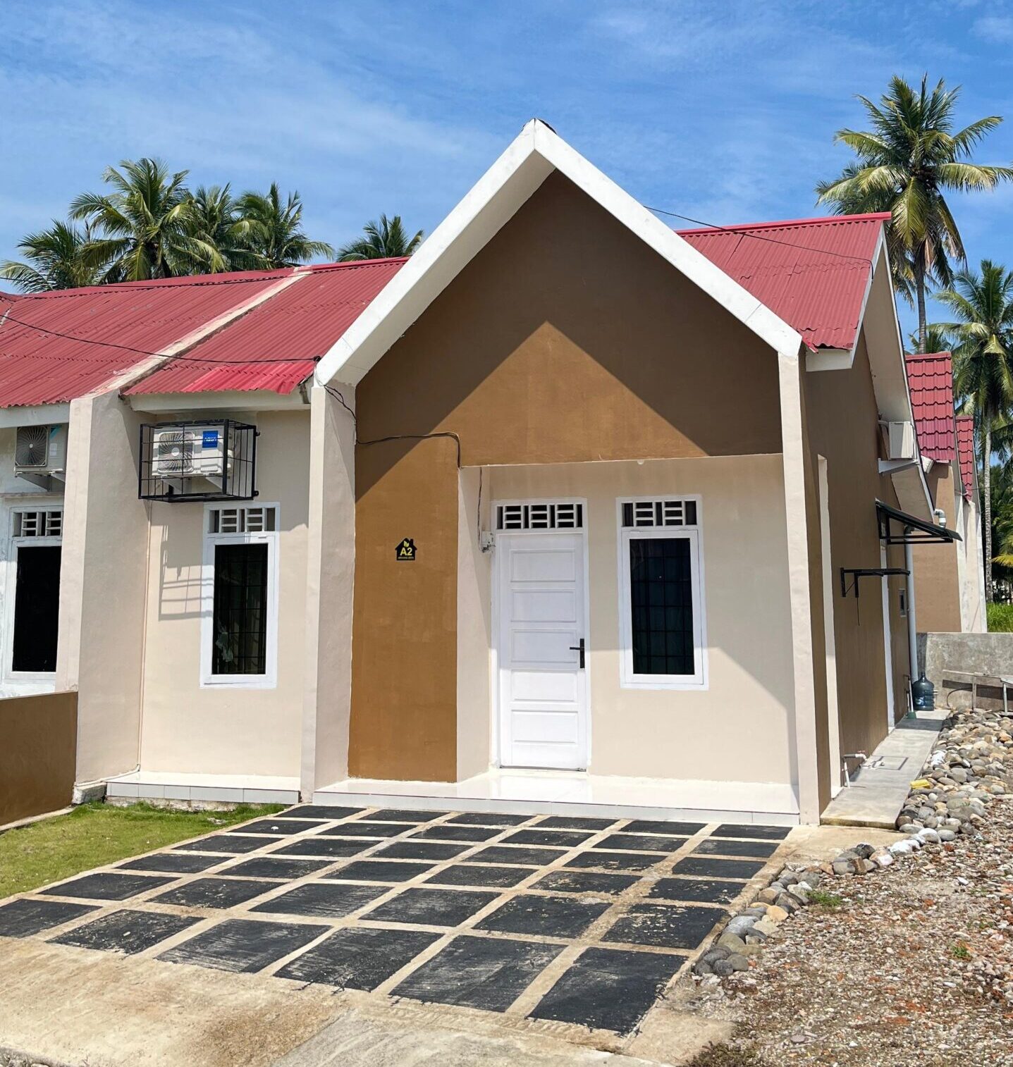 WhatsApp Image 2025-12-08 at 09.27.31